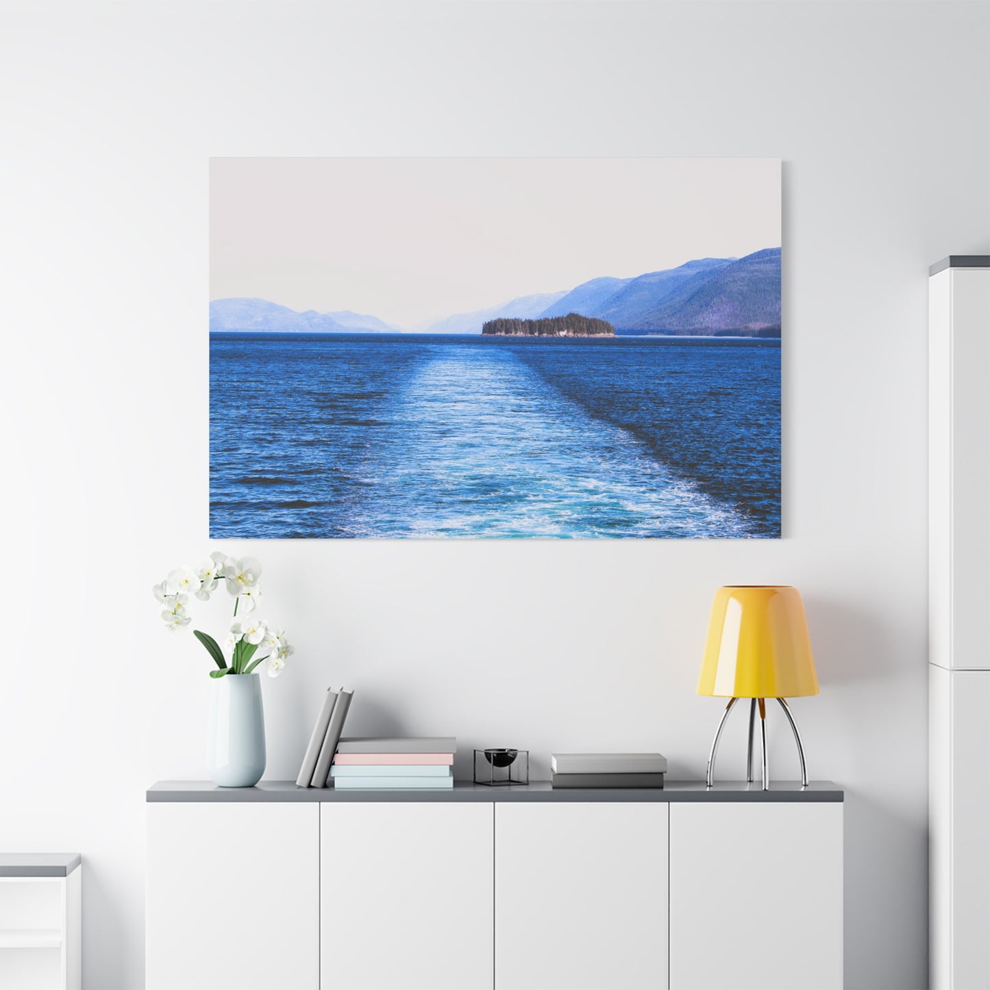 Canvas Print - Wake in Water Photo