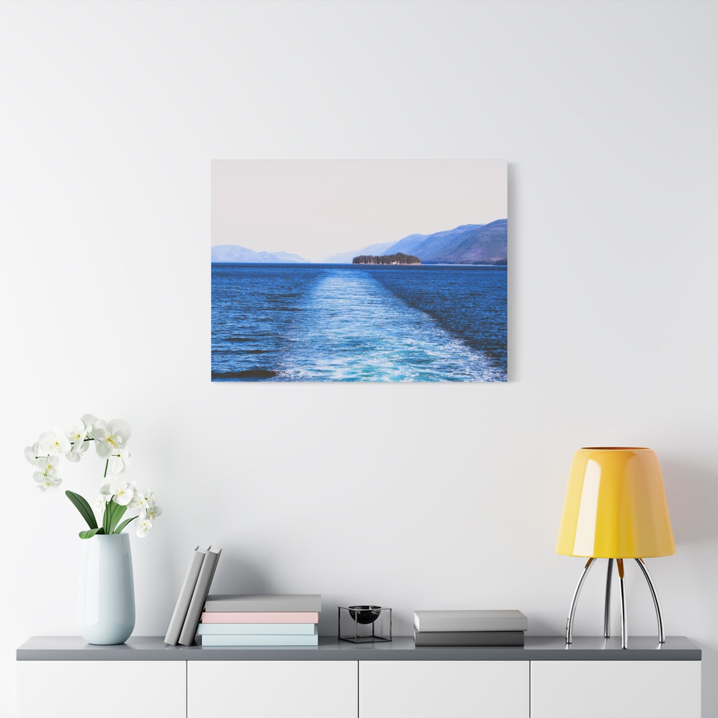 Canvas Print - Wake in Water Photo