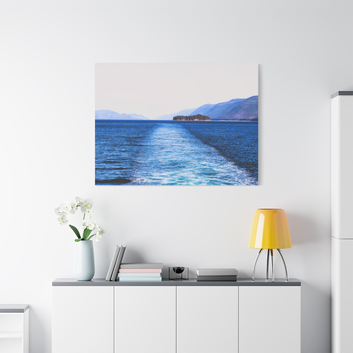 Canvas Print - Wake in Water Photo
