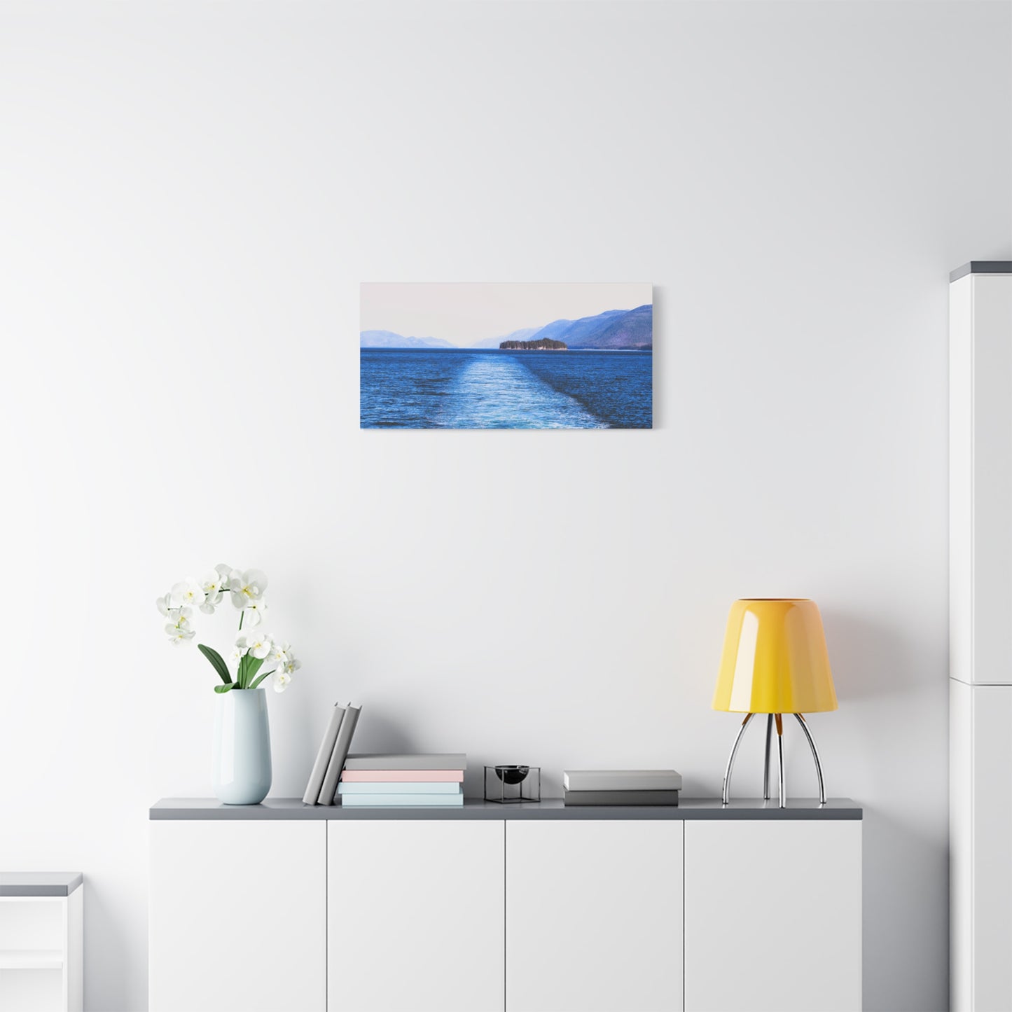 Canvas Print - Wake in Water Photo