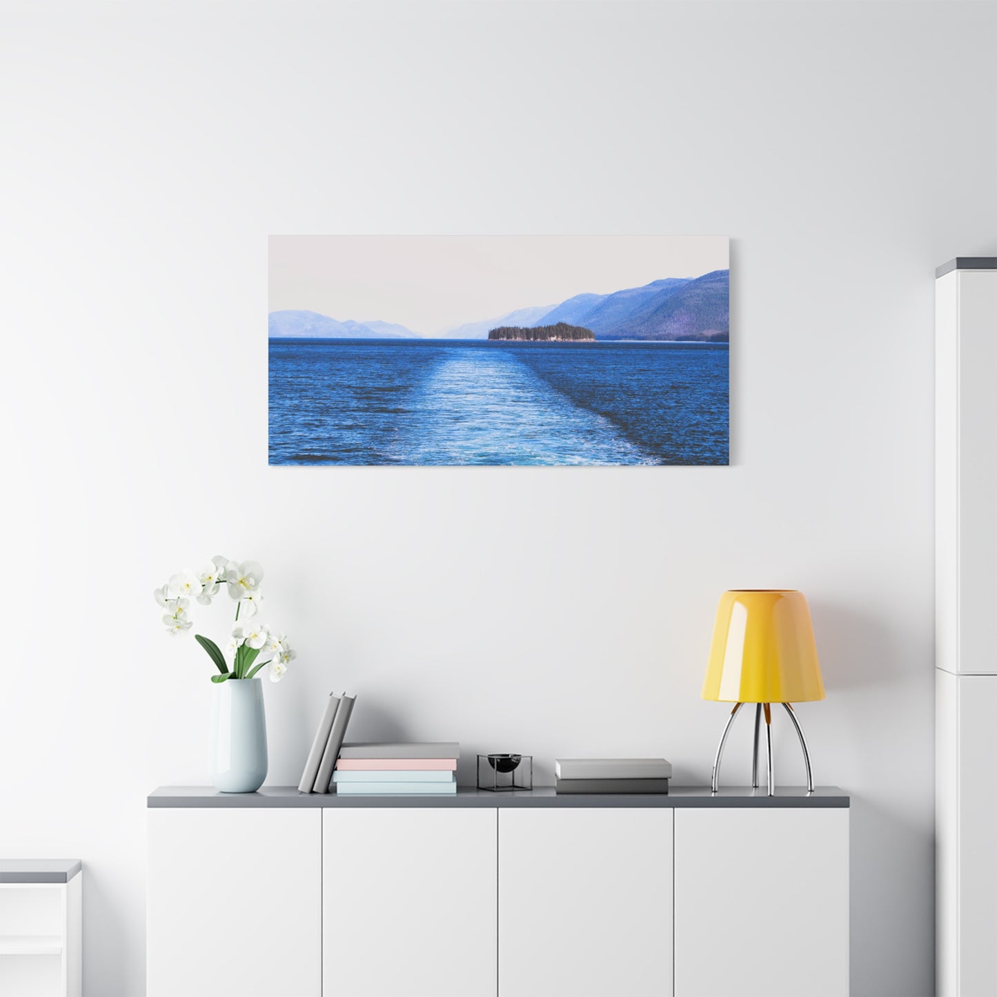 Canvas Print - Wake in Water Photo