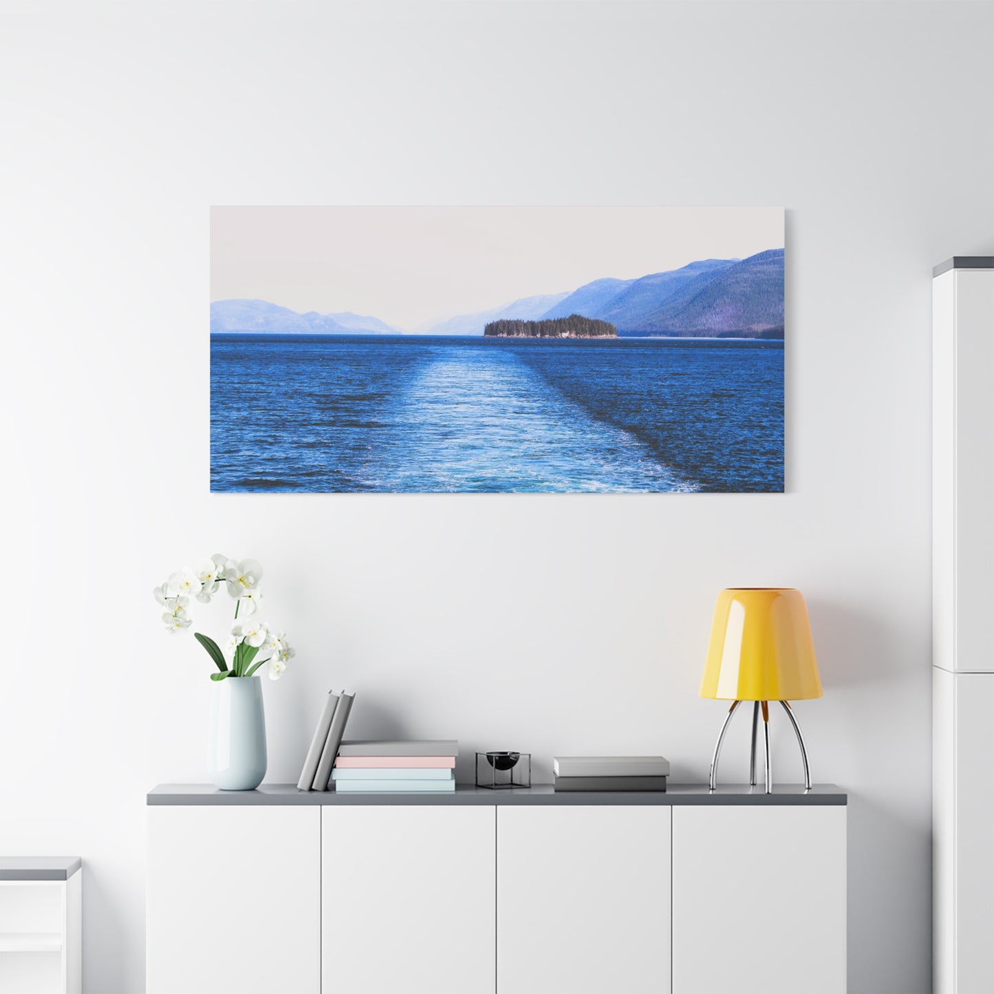 Canvas Print - Wake in Water Photo